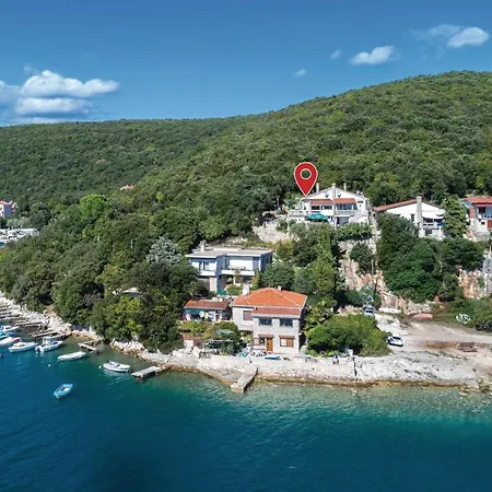 Lovely In With Wifi Apartment Krnica